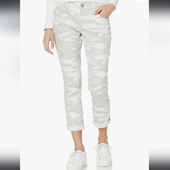 Democracy 'Ab Solution' Light Camo Crop Pants Size 16 Petite NWT - Picture 1 of 7